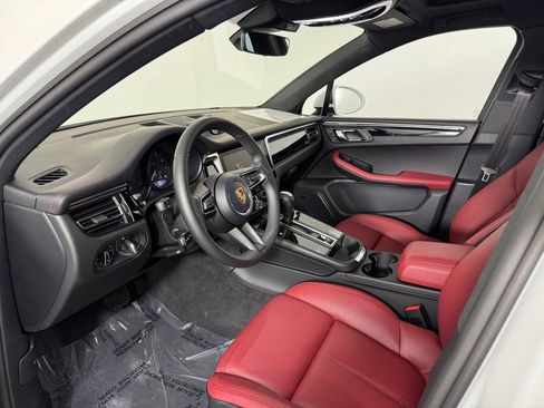 Certified 2026 Porsche Macan Turbo AWD/4WD image 4