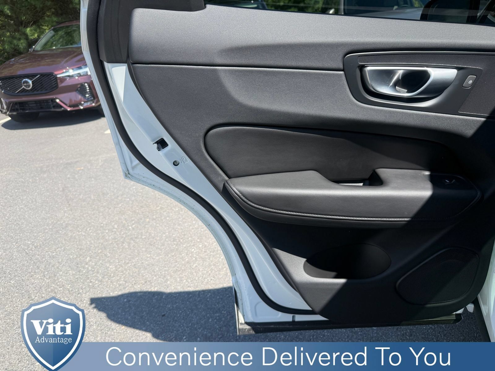Used 2024 Volvo XC60 B5 Core w/ Protection Package Premier AWD/4WD image 20