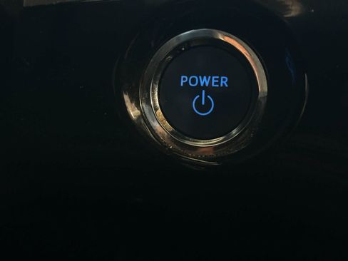 Used 2022 Toyota Prius Prime XLE FWD image 24