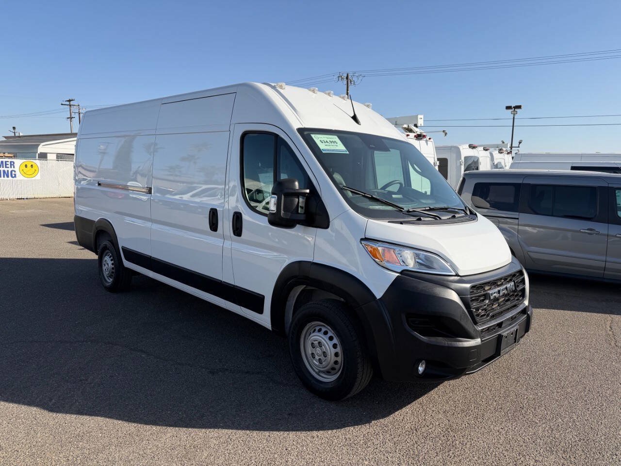 Used 2025 RAM ProMaster 3500 w/ Convenience Group FWD image 2