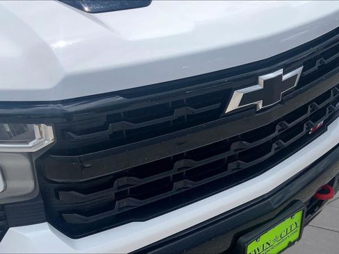 Used 2023 Chevrolet Silverado 1500 LT Trail Boss w/ Convenience Package II AWD/4WD image 30