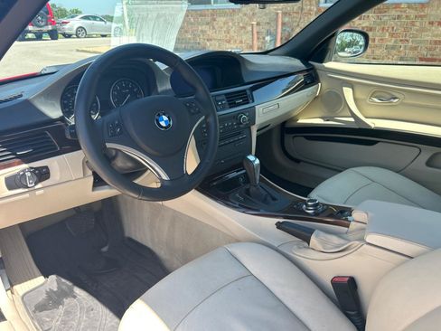 Used 2013 BMW 328i Convertible RWD image 17