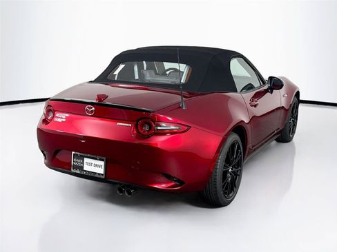 New 2026 MAZDA MX-5 Miata Club w/ Interior Package RWD image 2