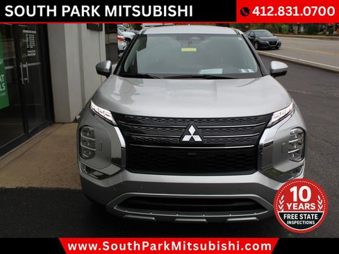 Used 2024 Mitsubishi Outlander Ralliart AWD/4WD image 4