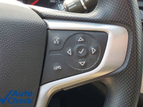 Used 2023 GMC Acadia SLE w/ Driver Convenience Package FWD image 25