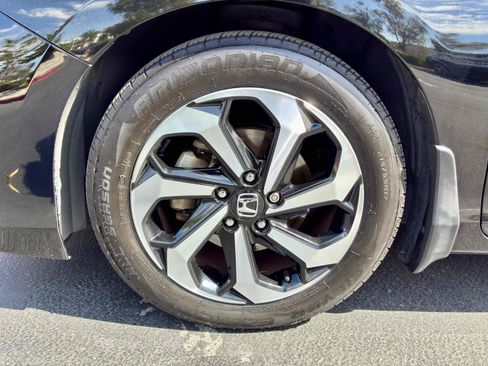 Used 2017 Honda Accord EX-L image 13