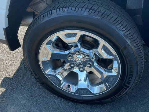 Used 2022 RAM 1500 Big Horn AWD/4WD image 5