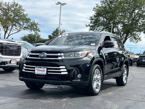 Used 2019 Toyota Highlander Limited AWD/4WD image 2