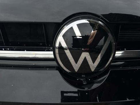 New 2026 Volkswagen Jetta SE image 32