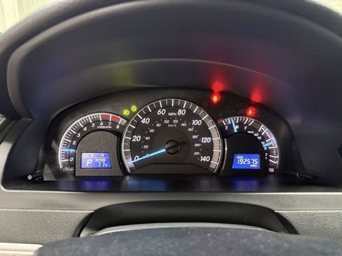 Used 2012 Toyota Camry SE FWD image 15