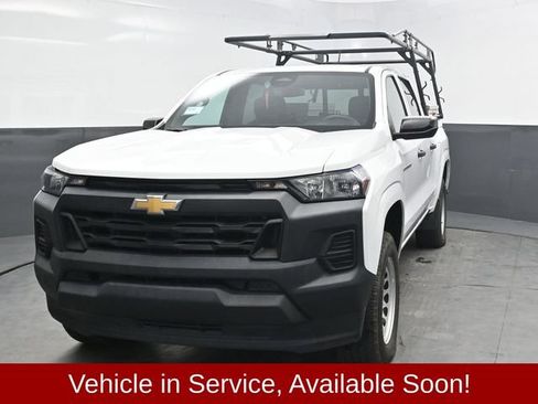 Used 2024 Chevrolet Colorado W/T w/ Safety Package RWD image 2
