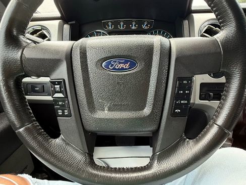 Used 2012 Ford F150 Lariat w/ Lariat Chrome Pkg image 24