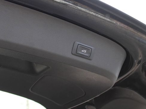 Used 2015 Audi Q7 3.0T Premium Plus w/ Premium Plus Package image 40