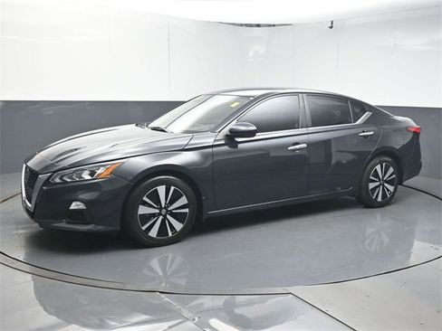 Used 2022 Nissan Altima 2.5 SV image 4