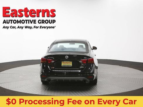 Used 2022 Nissan Altima 2.0 SR FWD image 37
