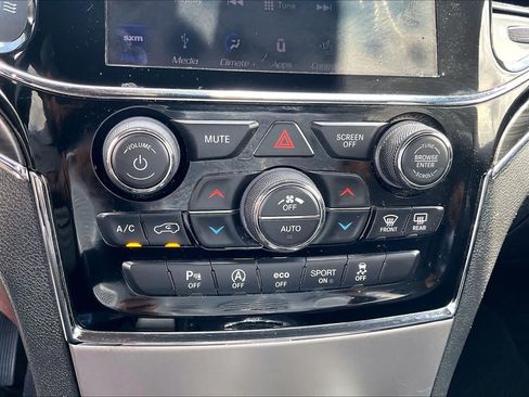 Used 2019 Jeep Grand Cherokee Limited RWD image 31
