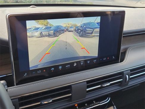 Certified 2023 Lincoln Corsair Reserve image 18