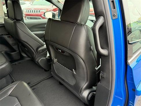 New 2026 Chrysler Pacifica Select image 13