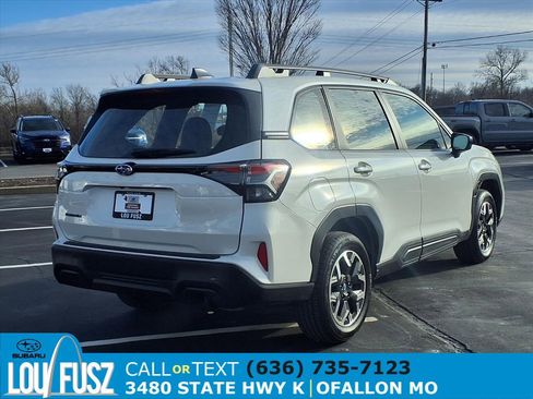 Certified 2025 Subaru Forester image 30