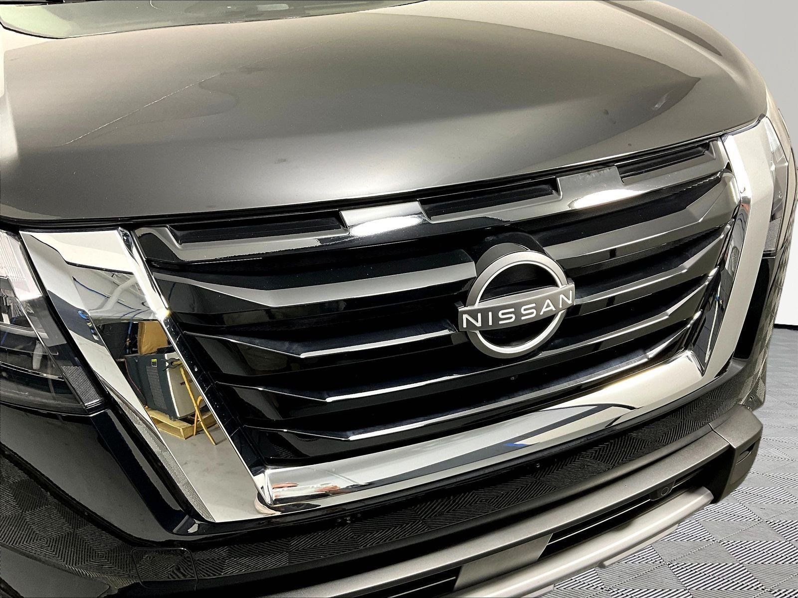 Certified 2025 Nissan Pathfinder SL AWD/4WD image 33