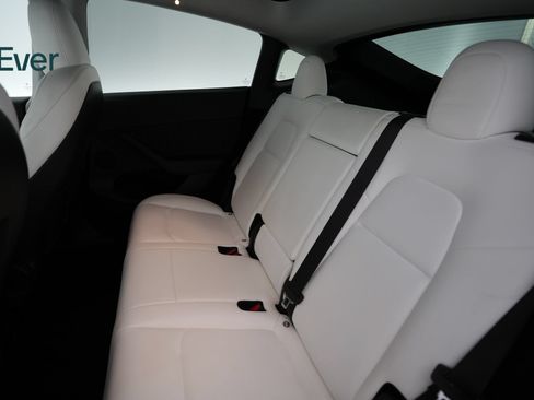 Used 2023 Tesla Model Y Long Range AWD/4WD image 24