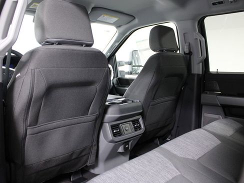 New 2026 Ford F250 XLT w/ XLT Premium Package AWD/4WD image 29