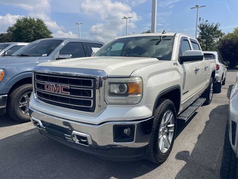 Used 2014 GMC Sierra 1500 SLE w/ SLE Value Package AWD/4WD image 2