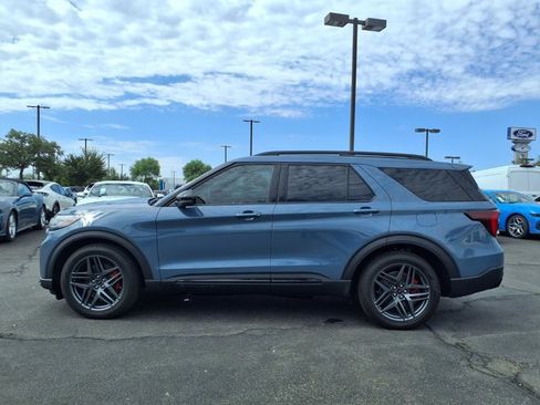 Certified 2025 Ford Explorer ST AWD/4WD image 3
