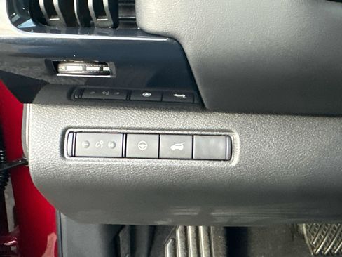 New 2026 Nissan Pathfinder SV AWD/4WD image 19