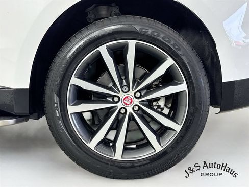 Used 2023 Jaguar F-PACE S AWD/4WD image 40