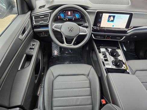 New 2026 Volkswagen Atlas Cross Sport SEL image 8