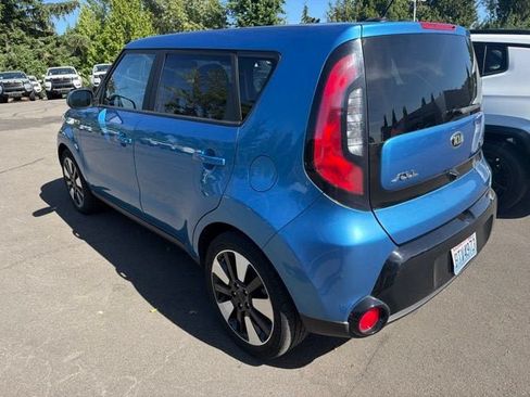 Used 2016 Kia Soul + w/ Designer's Package FWD image 3