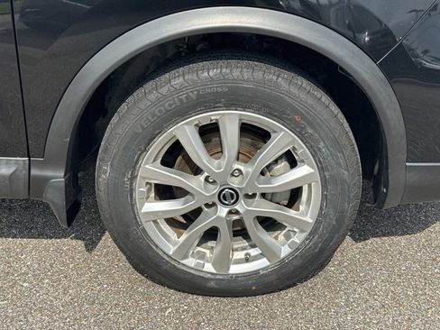 Used 2021 Nissan Rogue Sport S FWD image 4