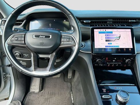 Used 2022 Jeep Grand Cherokee L Limited AWD/4WD image 26
