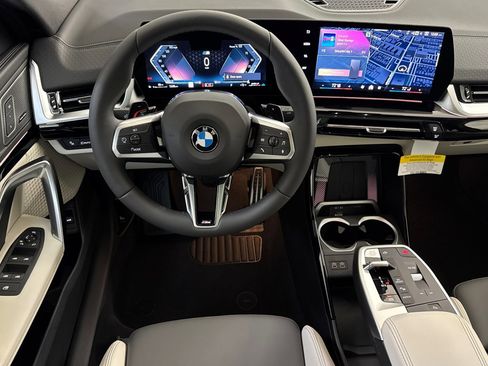 Used 2026 BMW X2 xDrive28i w/ M Sport Package AWD/4WD image 27