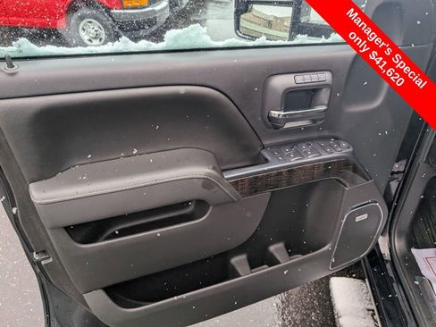 Used 2016 GMC Sierra 2500 Denali w/ Duramax Plus Package AWD/4WD image 15