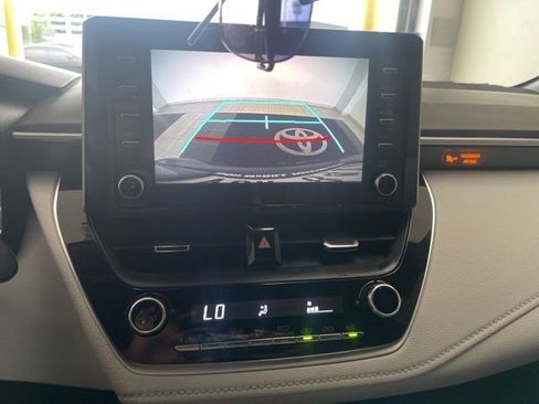 Used 2020 Toyota Corolla SE FWD image 14