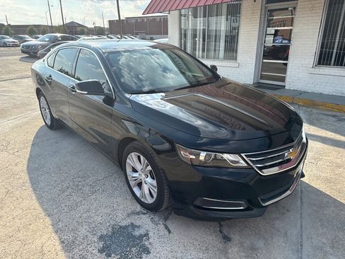 Used 2015 Chevrolet Impala LT w/ Convenience Package image 2