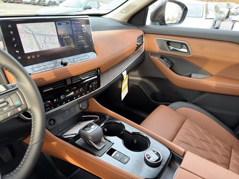 New 2026 Nissan Rogue Platinum w/ Platinum Premium Package image 23