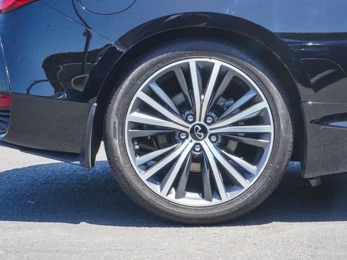 Used 2022 INFINITI Q60 3.0t Luxe w/ Essential Package RWD image 8