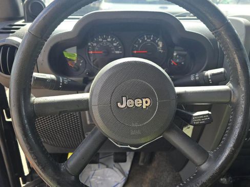 Used 2008 Jeep Wrangler X image 10