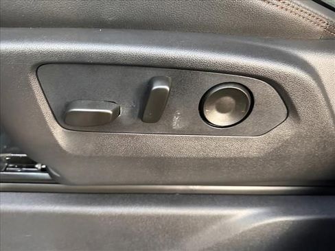 New 2026 GMC Sierra 2500 AT4 w/ AT4 Premium Plus Package image 24