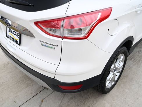 Used 2016 Ford Escape Titanium image 12