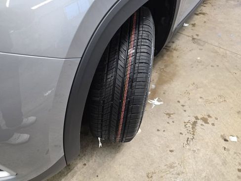 New 2026 Volkswagen Atlas SE image 26