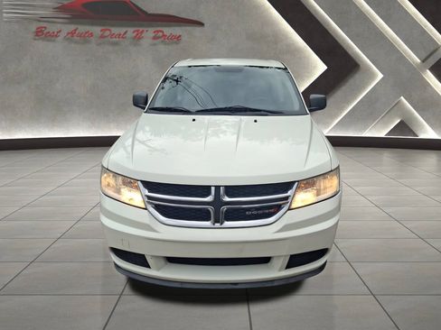 Used 2012 Dodge Journey American Value Package w/ Flexible Seating Group FWD image 3