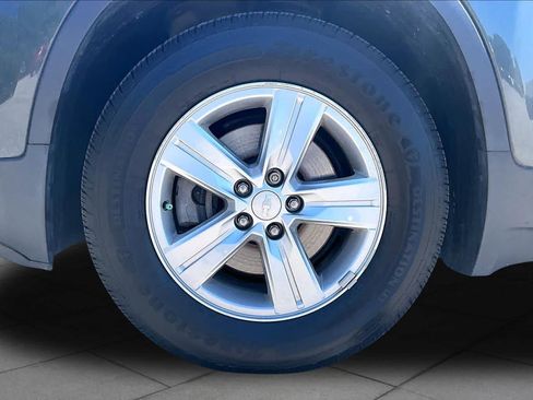 Used 2020 Chevrolet Trax LS w/ Tint and Cruise Package FWD image 11