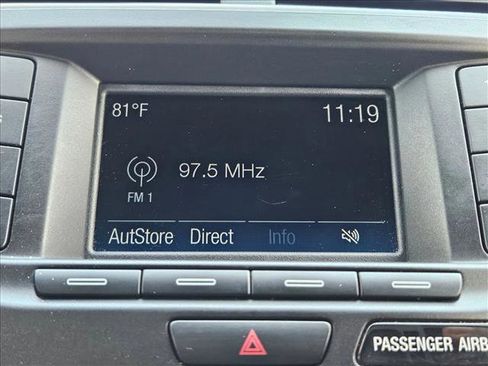 Used 2017 Ford Explorer XLT image 12