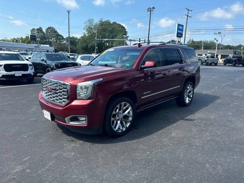 Used 2020 GMC Yukon Denali w/ Denali Ultimate Package AWD/4WD image 18