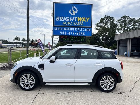 Used 2019 MINI Cooper Countryman FWD image 2