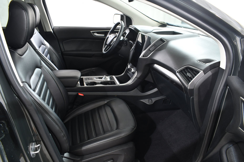 Used 2024 Ford Edge SEL w/ Convenience Package AWD/4WD image 12